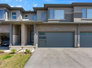 4552 Portage Rd #28, Niagara Falls, ON L2E 6A8