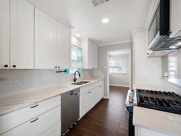 11806 Murr Way — Photo 14