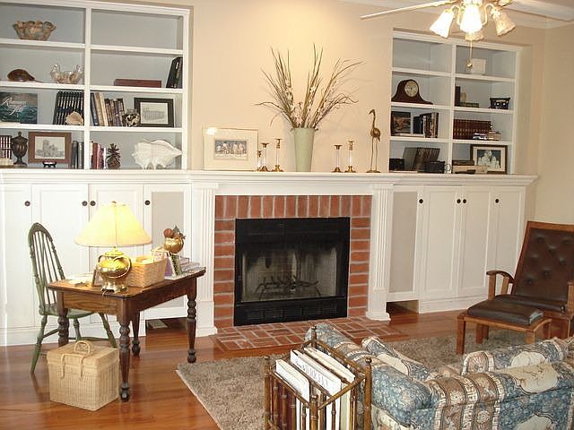 2nd image of 115 Woodwind Dr