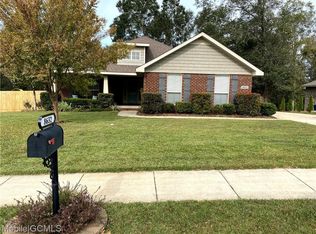 8632 Fernwood Loop N, Semmes, AL 36575