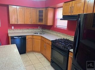 25-36 89th St #3, East Elmhurst, NY 11369