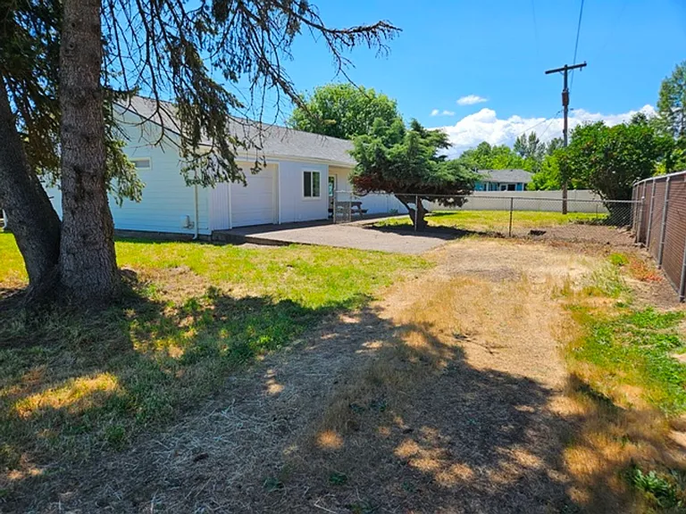 460 Talmadge Rd — Photo 23