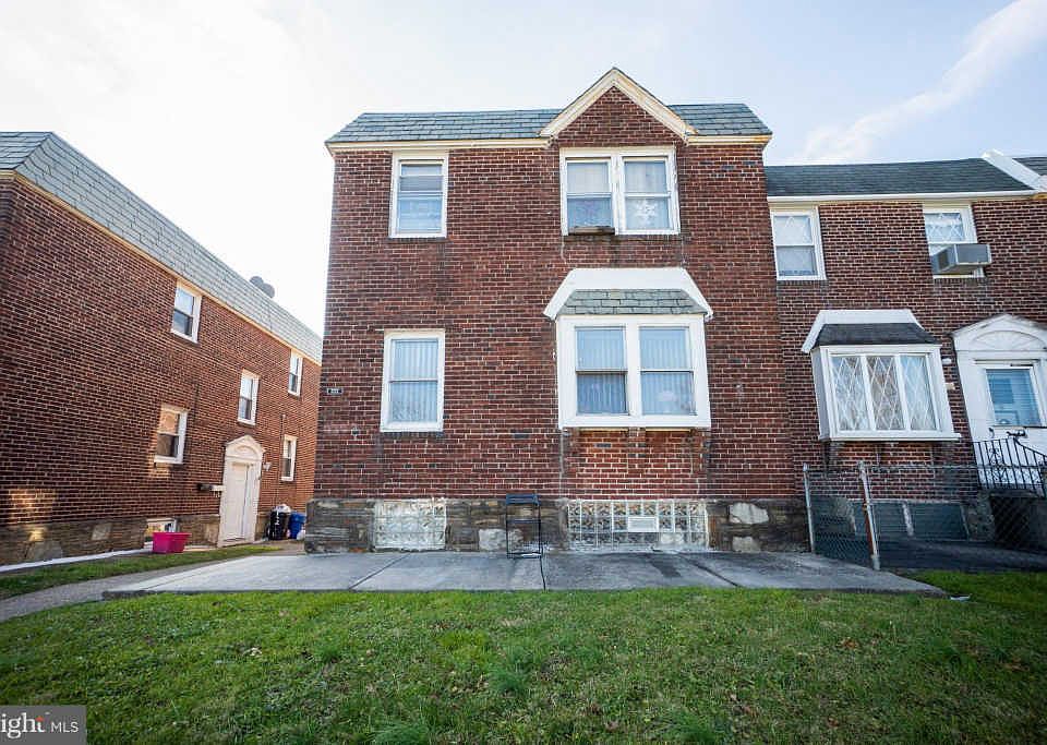 1st image of 2222 Longshore Ave
