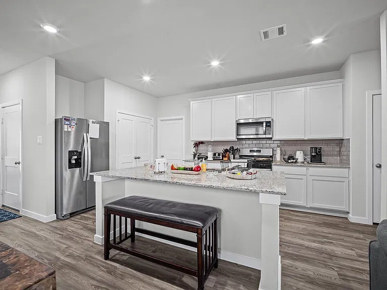 107 Resilient Gale Ct — Photo 10