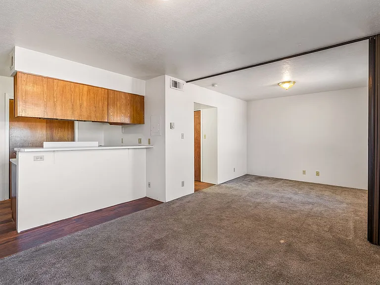 Brandywood Park Apartments — Photo 14