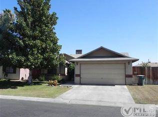 5916 Cedar Glen Ln, Bakersfield, CA 93313