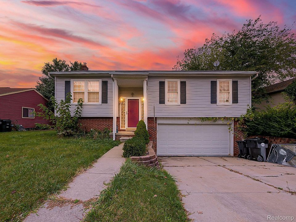 1st image of 19336 Arlington Ct