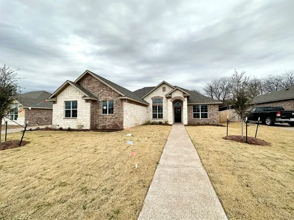 817 Day Star Dr, Hewitt, TX 76643