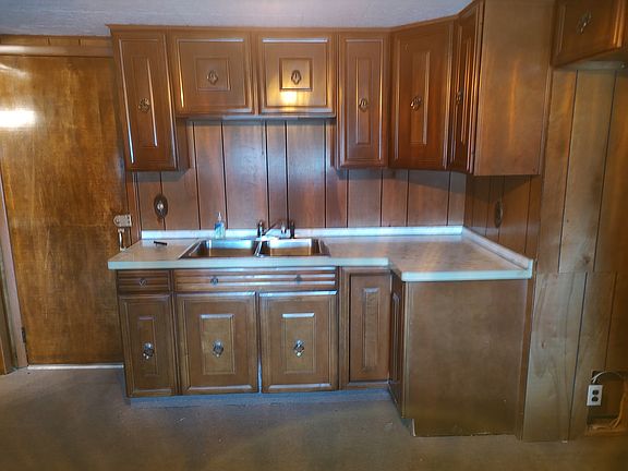 2nd image of 710 West Ave #1