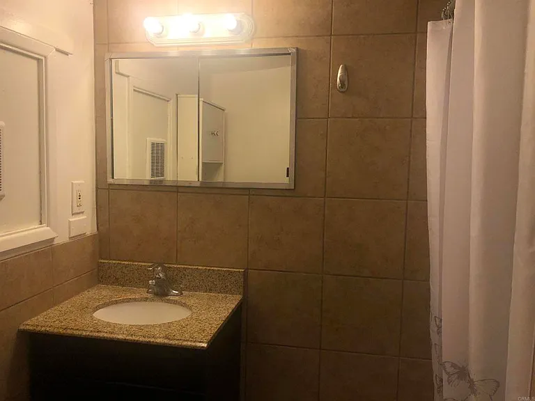 3535 Helix St — Photo 17