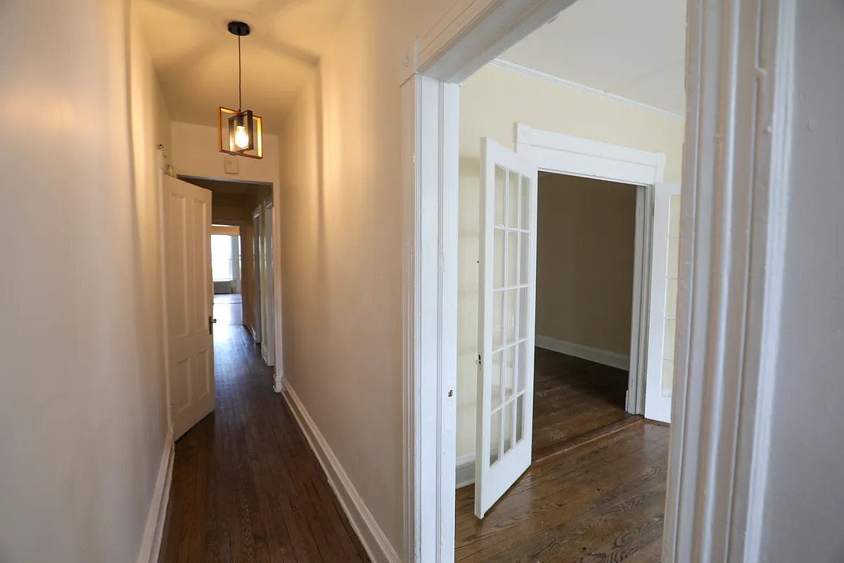 Building Photo - 141 Saint James St #4A