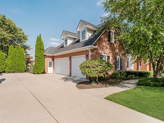 3rd image of 11306 Treyburn Dr