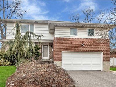 18 Theodore Dr, Plainview, NY, 11803