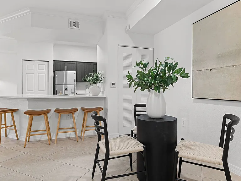 Bell Miramar Place — Photo 32
