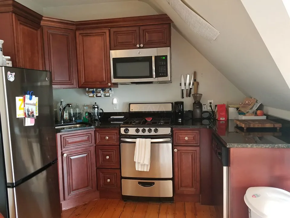 33 Billingham St #3