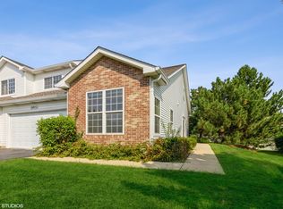 541 Mallard Ln #A, Sugar Grove, IL 60554