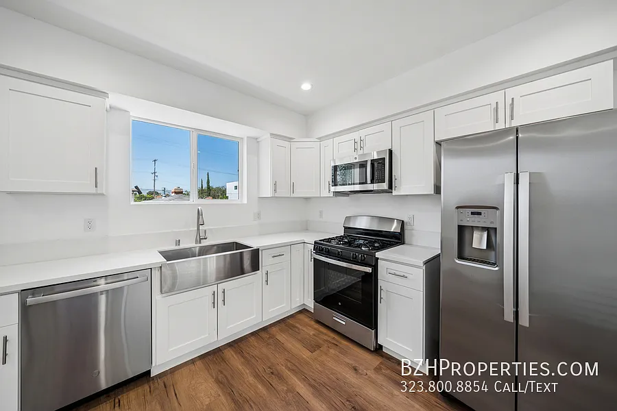 6334 Beck — Photo 3