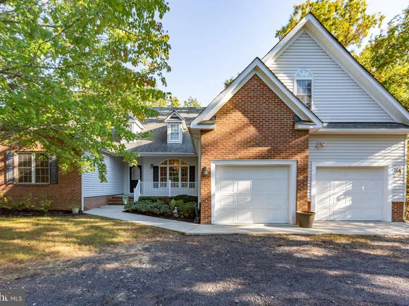 713 Lakeview Pkwy, Locust Grove, VA 22508