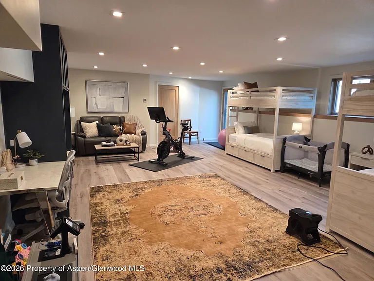 500 Fairway Dr — Photo 34