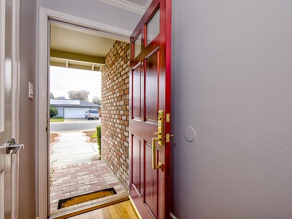 3rd image of 507 Coakley Dr