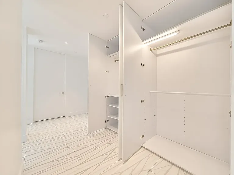 329 Pleasant Ave #1A — Photo 15