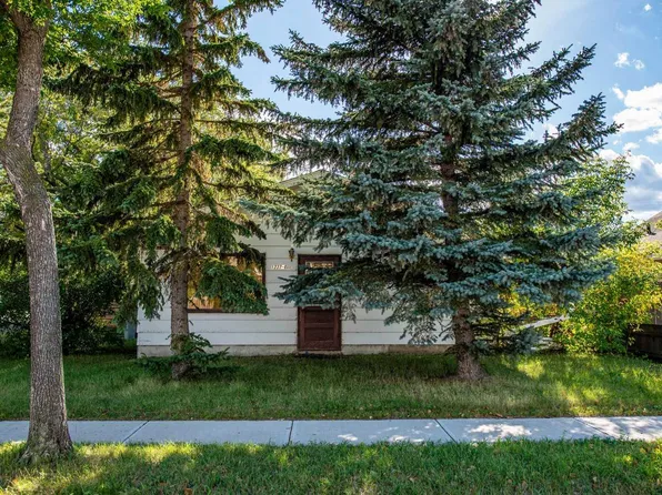 1237 6th Ave, Wainwright, AB T9W 1G2