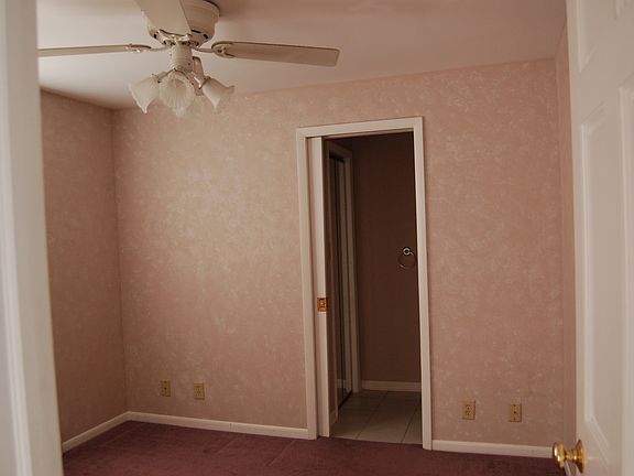 5th image of 25026 W 2nd St