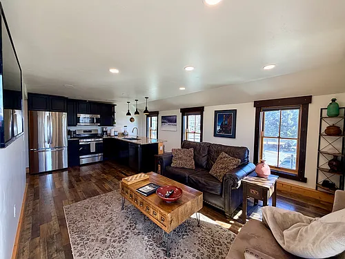 601 Harrison Ave #1 Photo 1