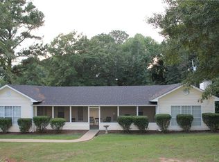 157 Old Barn Rd, Wetumpka, AL 36092