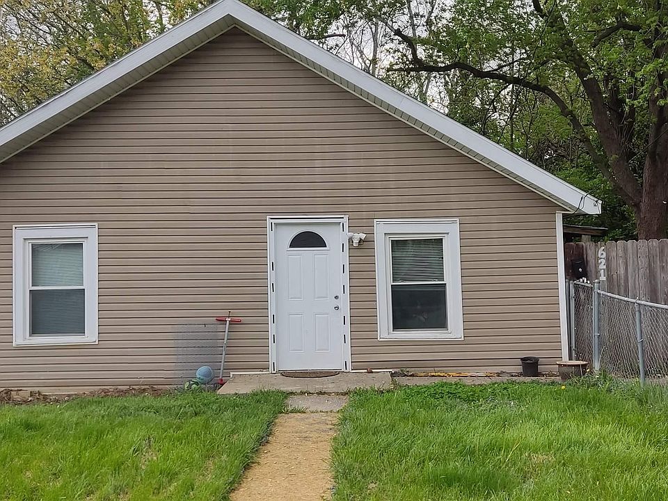 1st image of 621 N Adams St