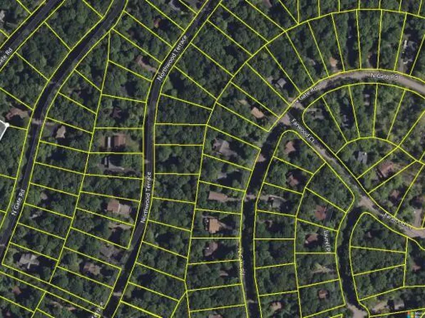 186 N Gate Rd, Lake Ariel, PA 18436