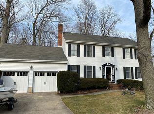 1252 Silver Run Dr, Pasadena, MD