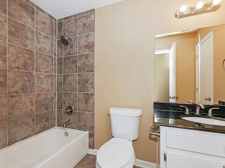 212 Wildwood Dr — Photo 17
