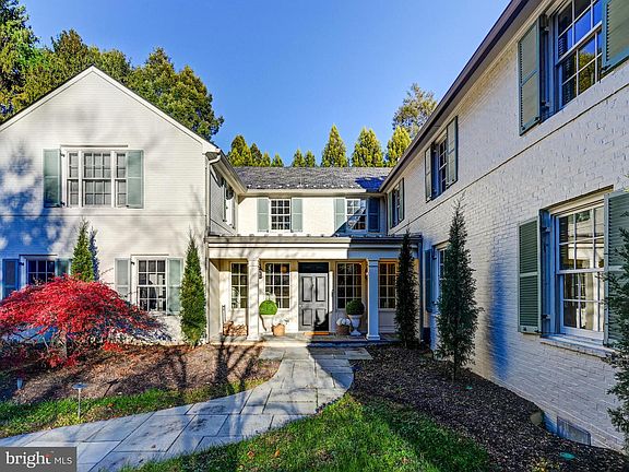 4th image of 11129 Falls Rd