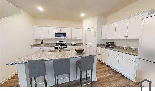 5507 Hastings Ln — Photo 4