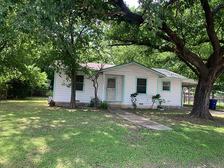 1010 Georgetown Rd — Photo 1