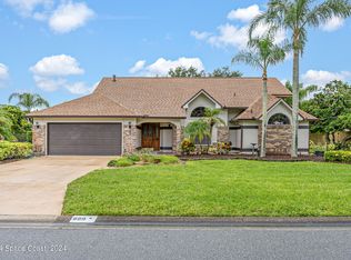 889 Spanish Wells Dr, Melbourne, FL 32940
