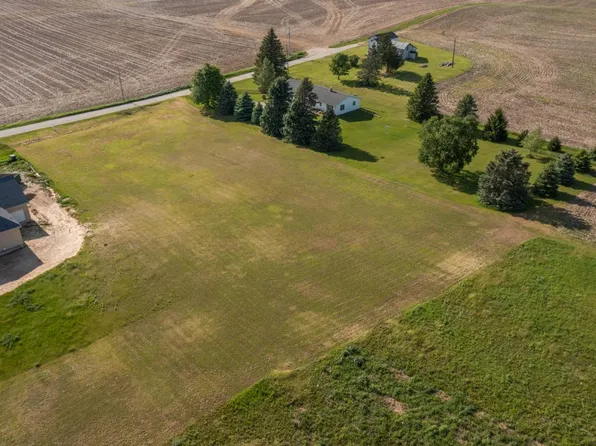 5794 MAPLE ROAD #Lt24, West Bend, WI 53095