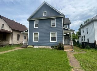 JCM 1436 W. 15th St. Dav., Davenport, IA 52804