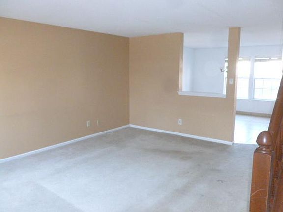 4th image of 4218 Kestrel Ct