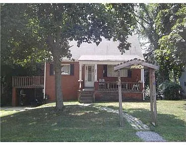 352 Hart Dr photo 1