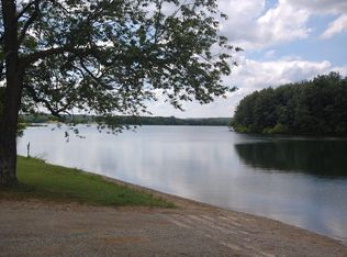 3015 Lexus Dr, Spring Grove, PA 17362