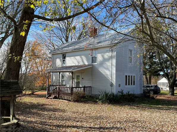 100 Long Rd, Harrisville, PA 16038