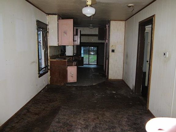 2nd image of 2625 Morton Ave