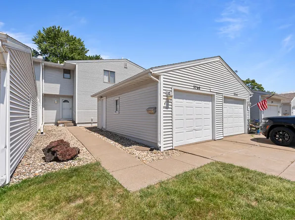 3760 Eastwood Ct, Bettendorf, IA 52722