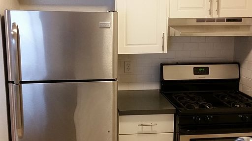 4th image of 441 N Virgil Ave APT 03