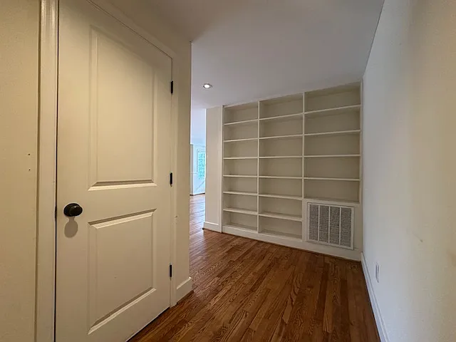 817 N Elm St #G — Photo 6