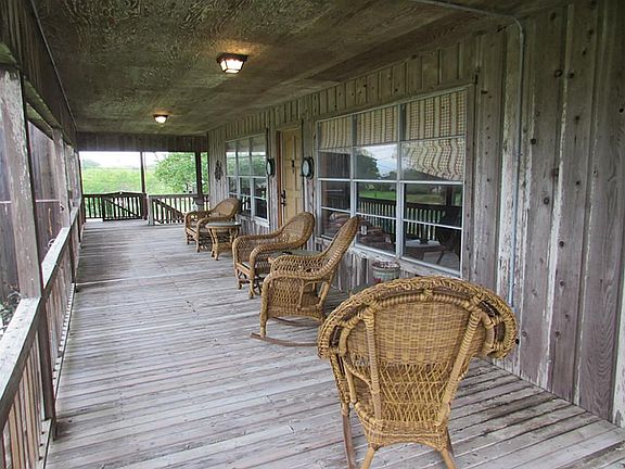 5th image of 1706 W Bay Ave