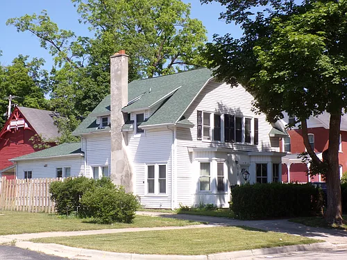 118 Ives Ave #A Photo 1