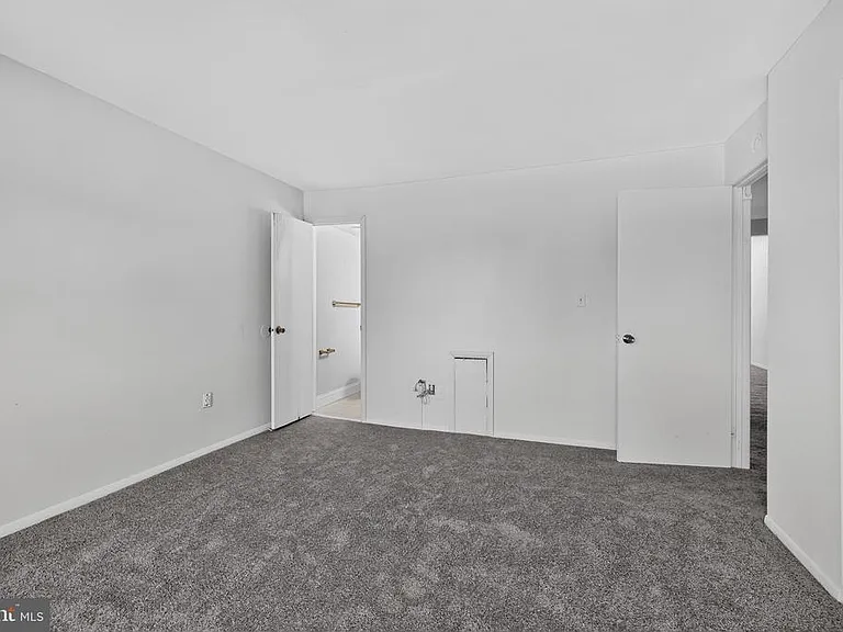 1001 White Oak Rd — Photo 17
